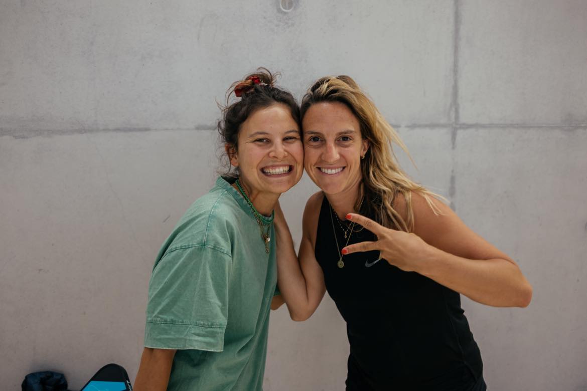 Joueuses partageant un moment convivial